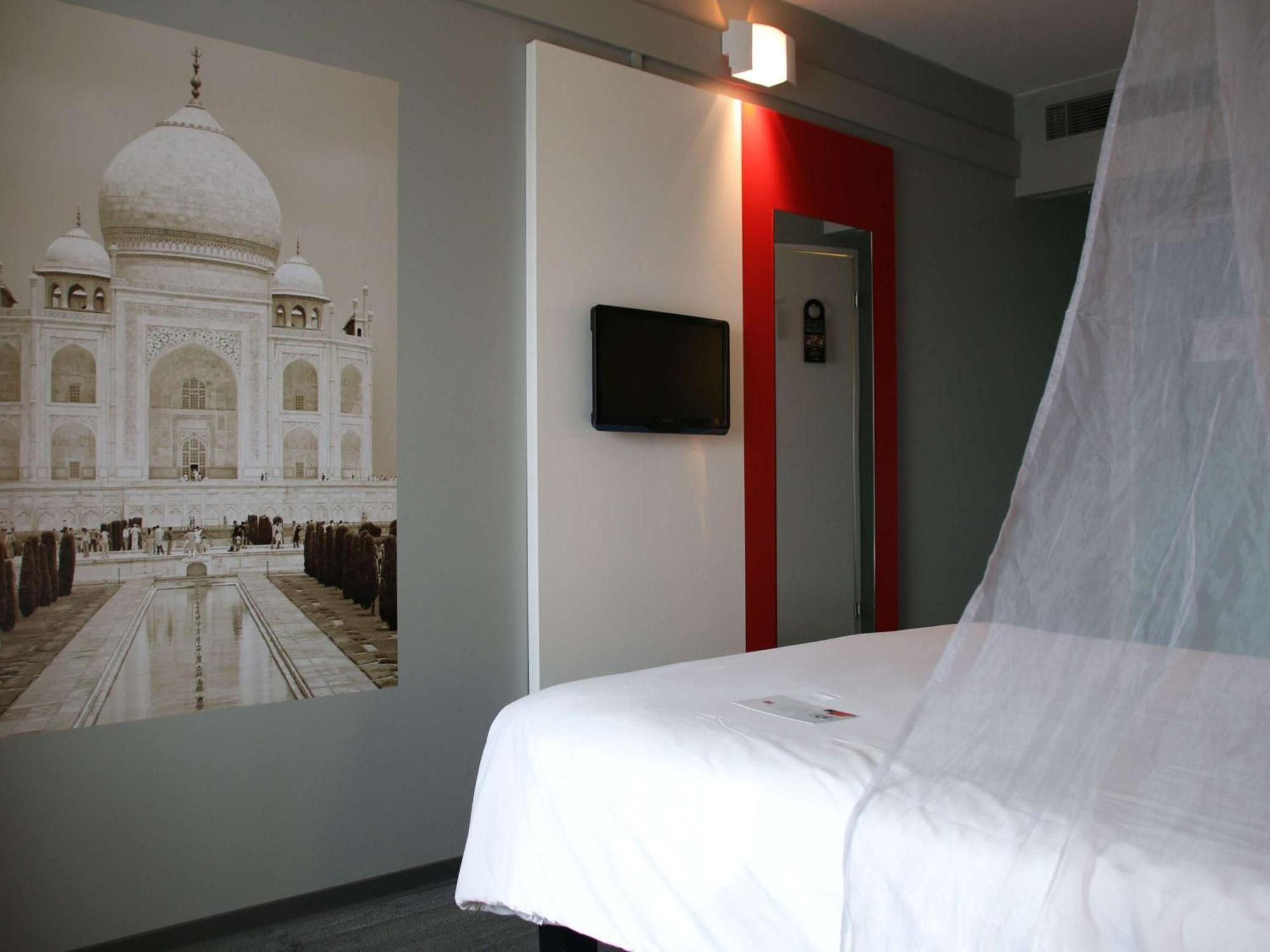 Ibis Spandau 2*